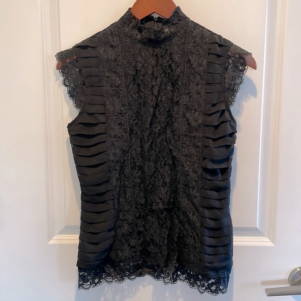 Margaux by Renee Dumarr black lace sleeveless top, size M